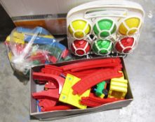 Quantity of toys, games and jigsaws including GWR 200 piece vintage Windsor Castle from the Air