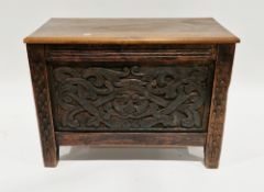 18th/19th century oak coffer, the hinged rectangular lid with thumbmoulded edge, the front panel