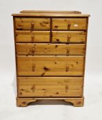 Modern Ducal pine chest of drawers comprising four short drawers over three long graduated