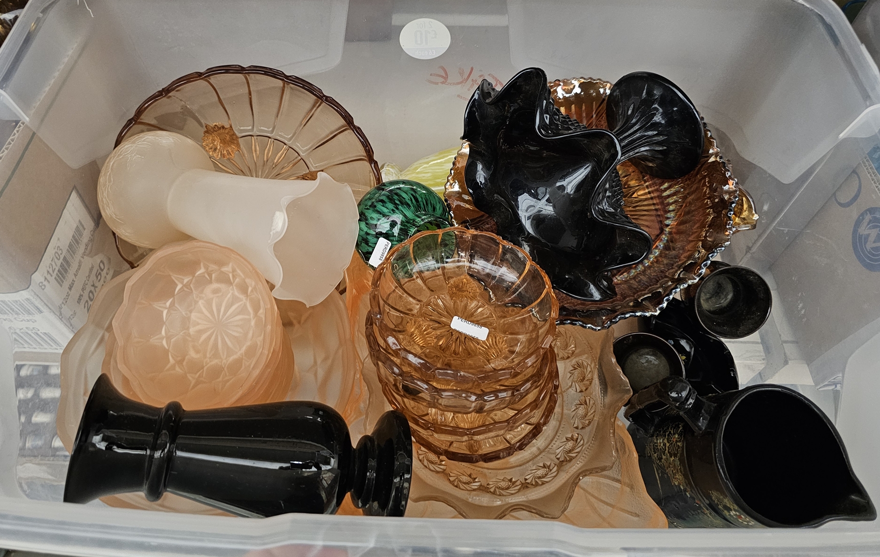 Quantity of carnival glass and other coloured glassware including plates, vases, dishes, etc (2 - Image 2 of 2