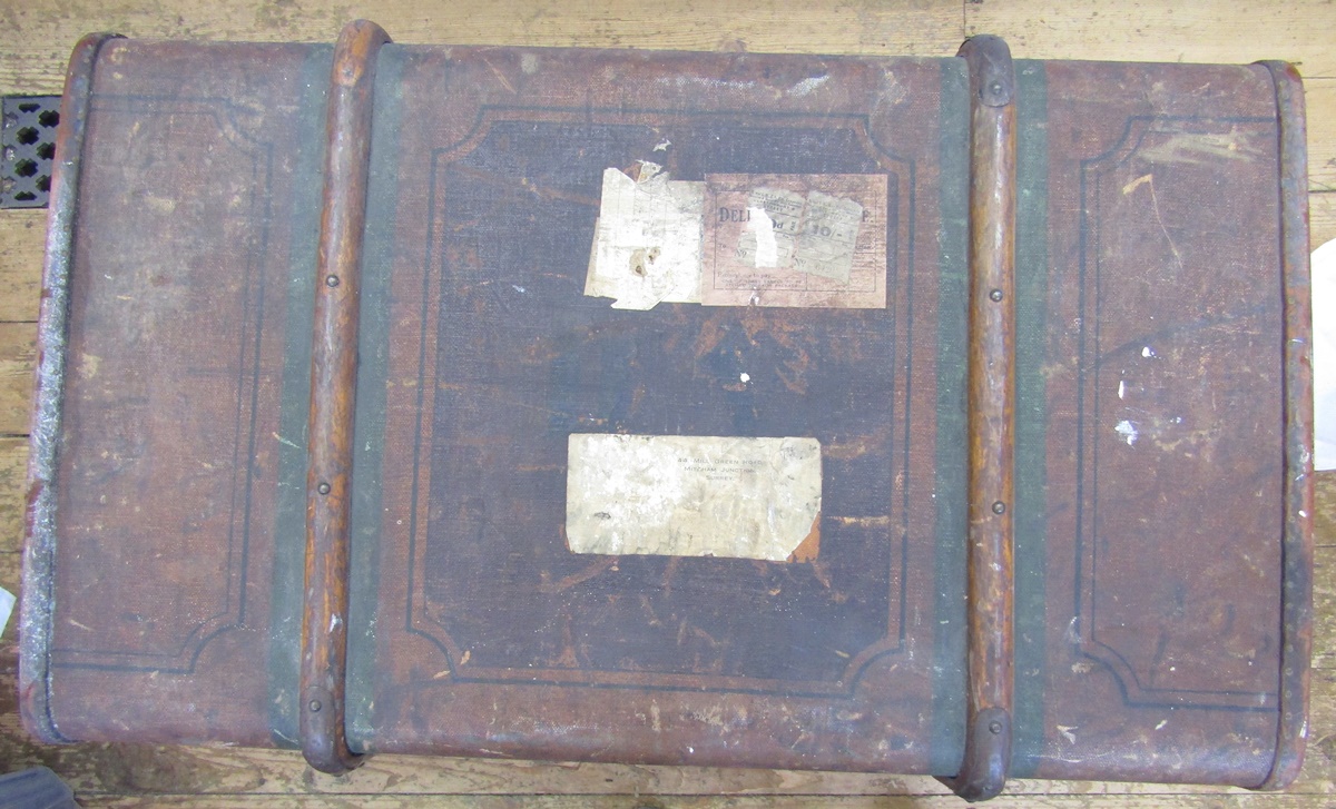 A mid 20th century canvas and wood bound trunk - Image 8 of 9