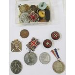 Quantity of commemorative and other medals, medallions and buttons to include Queen Victoria