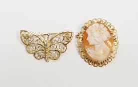 9ct yellow gold filigree brooch in the form of a butterfly, 3.2cm wide, approximate weight 2.6 grams