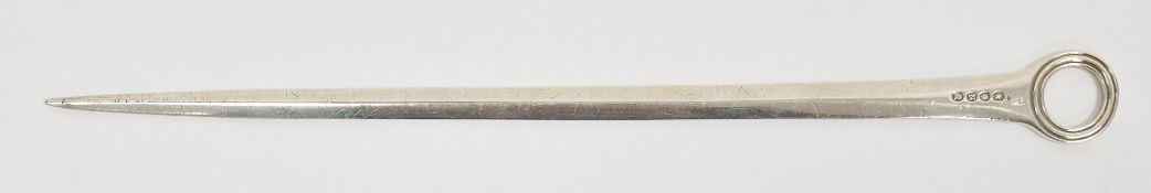George III silver skewer, London 1808, maker's name rubbed, with ringed circular pierced handle