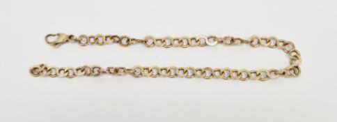 9ct yellow gold round link bracelet, 19.4cm long, approximate weight 4.9 grams (PLEASE NOTE VAT WILL