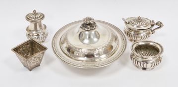 Sterling silver three-piece cruet set comprising a salt, pepper and mustard pot, each having a