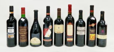 Nine bottled of assorted red wine to include Grand Vin de Bordeaux Pavillo de Bellevue Medoc 1989,