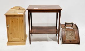 Edwardian mahogany inlaid side table of rectangular form, on square tapering legs united by an