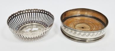 George V silver bon bon dish, Chester 1918, Charles Cooke, with heart motif pierced edge, 13cm