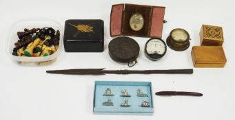 Mixed lot of collectables including boxed set of six ‘ Mark Models ‘ place name holders in the