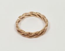 9ct rose gold wedding band with an open scroll design, size P 1/2, approximate weight 2.4 grams