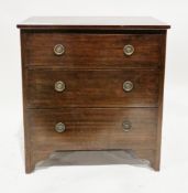 19th century mahogany chest, the rectangular top over three long graduated drawers with metal drop