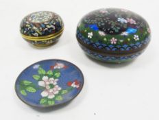 Group of Chinese cloisonne, 20th century, comprising two circular domed boxes in sizes, the first