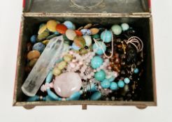Mixed lot of stone and agate jewellery including turquoise, tiger eye, rose quartz, amber, pyrite,