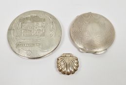 Walker & Hall silver compact, Chester 1941, silver pill box with hinged shell embossed lid, London