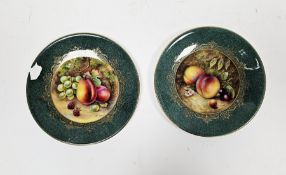 Two Royal Worcester bone china fruit decorated cabinet plates, first half of the 20th century,