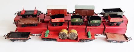 Quantity of Boxed and loose Hornby O gauge rolling stock to include two 42101 M1 tender, two 42000