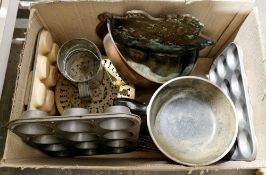 Box of vintage metalwares to include cake tins, saucepan, wall sconce etc