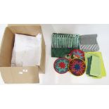 Quantity of assorted damask tablecloths and other table linen (1 box)