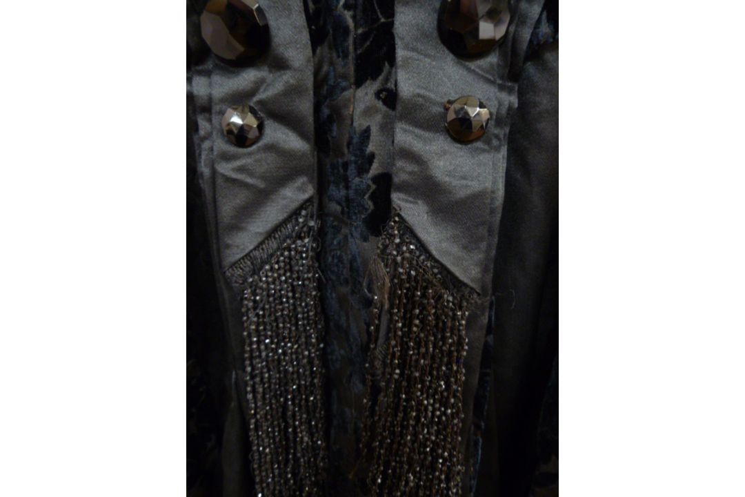 A black Victorian probably mourning dress, with cut velvet detail to the inner bodice, appliqued - Image 3 of 15