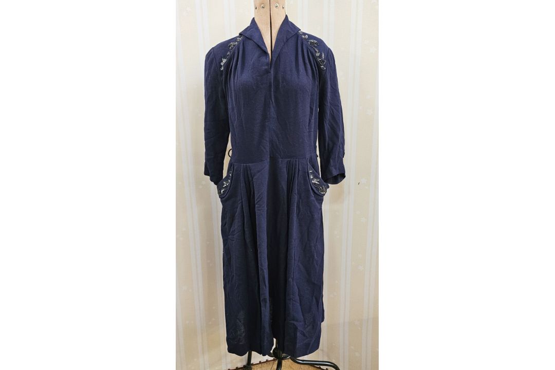 Vintage dresses 1940's, blue with beaded decorations to the collar and waist, belt missing, a blue - Image 1 of 6