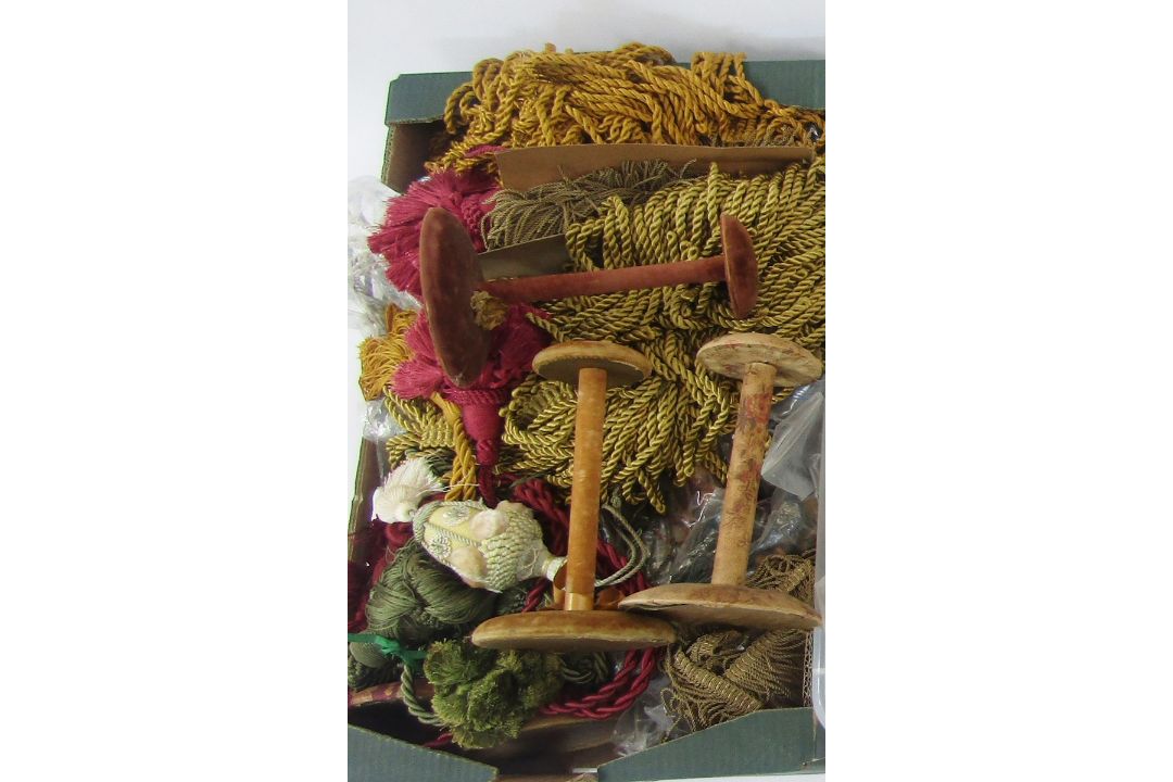 A large quantity of passementerie to include braid trims, cord and fringe detail, tie backs, three - Image 3 of 7