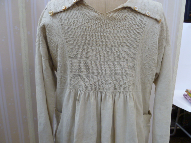 19th century farmer's smock, believed to be made in Gloucestershire, Cotswolds, hand stitched - Image 18 of 39