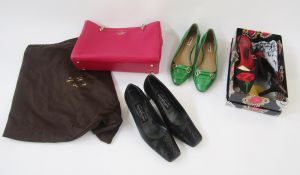 Kate Spade pink handbag with chain and leather handle, gilt-coloured hardware, with original dust