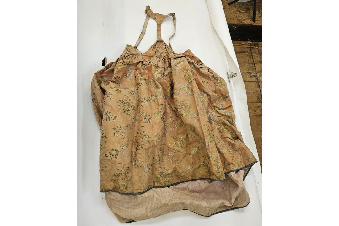 An antique 'Sarafan' Russian folk dress, believed to have been made from 19th century French - Image 3 of 3