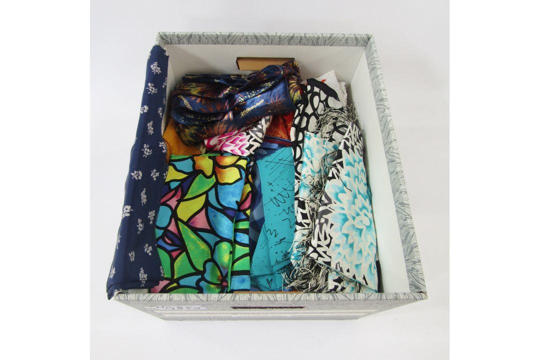 Quantity of vintage silk, polyester, wool scarves and some embroidered table linen (1 box) - Image 5 of 5