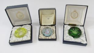 Whitefriars faceted glass paperweight with concentric circles of millefiori canes, dated 1976, 7.5cm