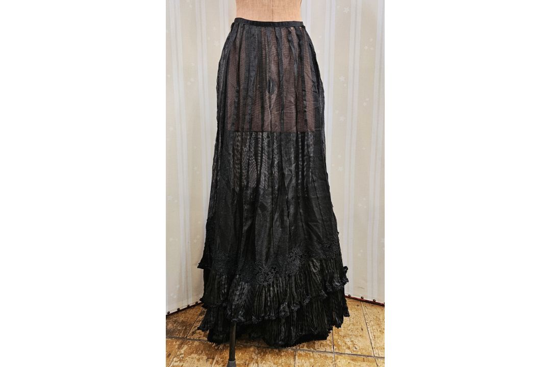 A black Victorian open-work skirt with pleated flounces and lace trim, the final flounce is - Image 3 of 3