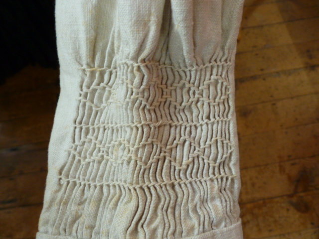 19th century farmer's smock, believed to be made in Gloucestershire, Cotswolds, hand stitched - Image 37 of 39