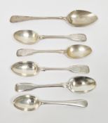Three Victorian silver teaspoons, London1846, Chawner & Co, fiddle and thread pattern handles