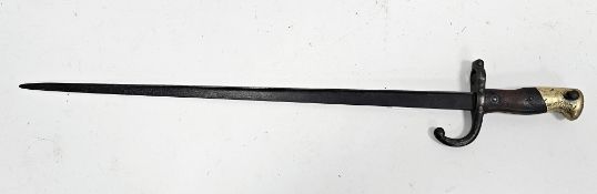 French 1874 pattern gras bayonet with walnut grip and steel triangular blade, 63.5cm long (PLEASE