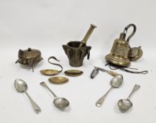 Collection of brass and metalware including an Asian bell with wall hanging bracket, 17cm high, a