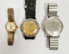 Cyma Navystar Deluxe Autorotor wristwatch, polished dial, date aperture at the quarter hour mark, on