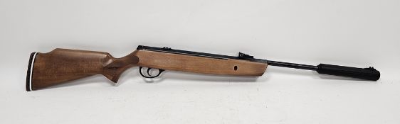 Hatsan Edgar Brothers 900X .177 air rifle, serial number 0418 25770