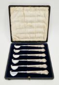 Cased set of six Edward VII silver-handled fruit knives, Sheffield 1906, William Hutton & Sons
