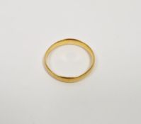 22ct yellow gold wedding band, size P, approximate weight 2.6 grams
