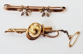 9ct gold and seedpearl double flowerhead bar brooch and a gold-coloured metal jockey cap and crop