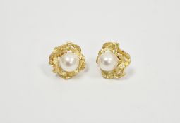 Pair of 9ct yellow gold and pearl stud earrings, each earring set with a single cultured pearl