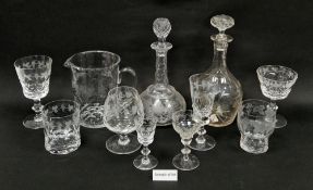 20th century Edinburgh Crystal cut and engraved fruiting vine pattern part table service, including:
