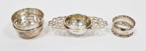 George VI silver tea strainer, hallmarked Sheffield, 1937, maker's marks for Viners Ltd, with