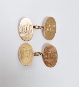Pair of 9ct yellow gold double oval and chain link cufflinks, engraved with initials, approximate