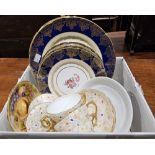 Small quantity of Paragon 'Gloucester' pattern china, a pair of Hammersley & Co. cups and saucers, a