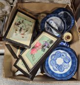 Four framed bird dioramas/pictures made from feathers, graduated set of Chinese famille jaune