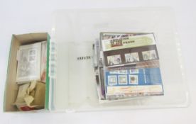 GB stamps: QEII mint decimal definitive and commemorative stamps, mostly decimal, in presentation