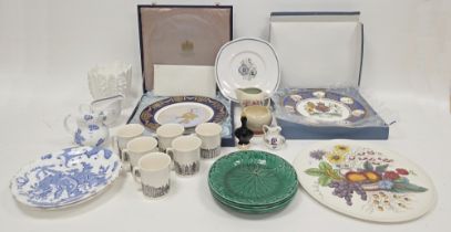 Collection of Wedgwood and other English pottery and porcelain including a boxed Spode limited