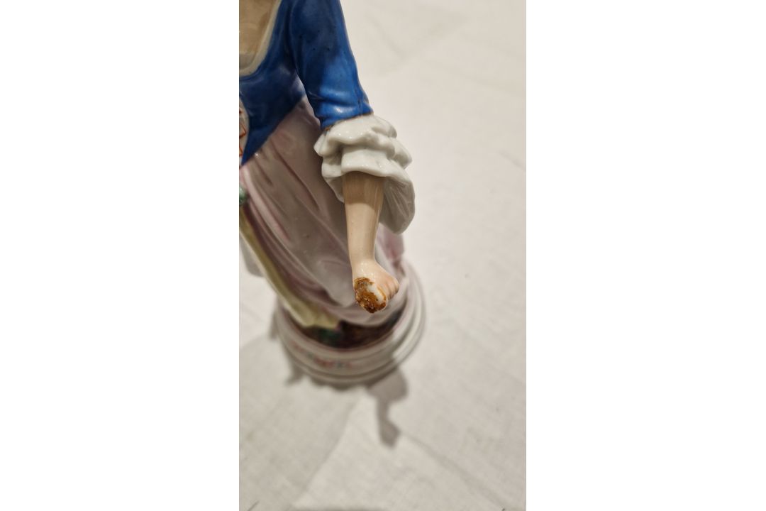 Collection of continental porcelain figures, groups and candlestick groups, late 19th century, - Image 8 of 23